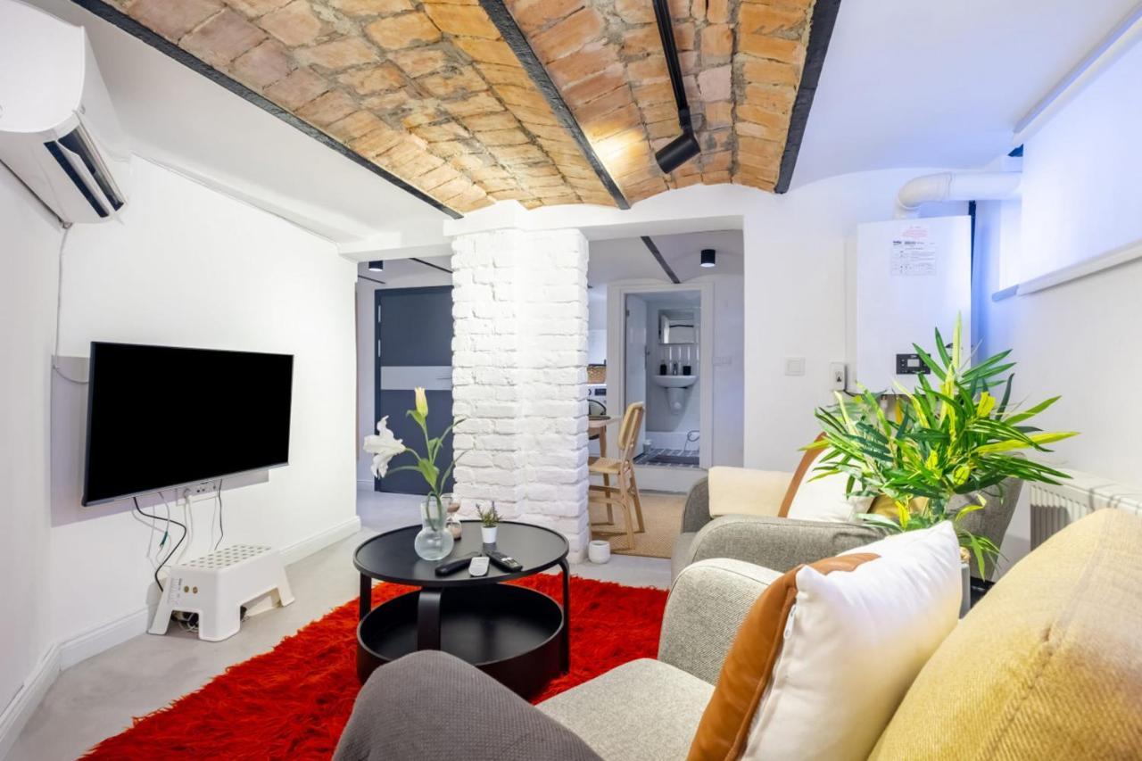 Appartement Vibrant Flat 5 Minutes Walk To Istiklal In Beyoglu à Istambul Extérieur photo