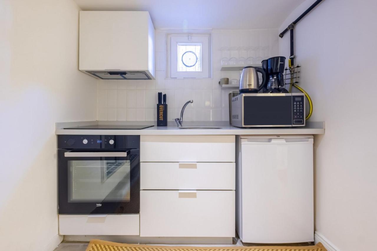 Appartement Vibrant Flat 5 Minutes Walk To Istiklal In Beyoglu à Istambul Extérieur photo